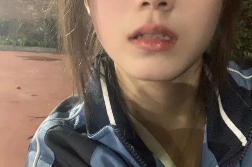 一首歌骂遍了大半个娱乐圈全程不带一个脏字他究竟是何方神圣！